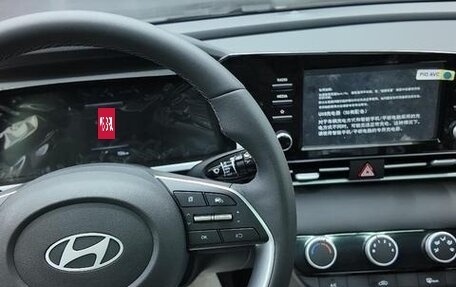 Hyundai Elantra, 2025 год, 2 010 000 рублей, 9 фотография
