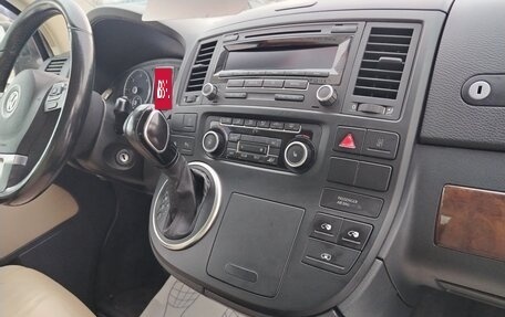 Volkswagen Multivan T5, 2011 год, 2 355 000 рублей, 21 фотография