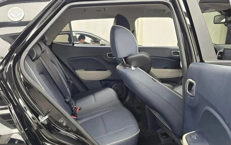 Hyundai Venue I, 2021 год, 1 350 000 рублей, 6 фотография