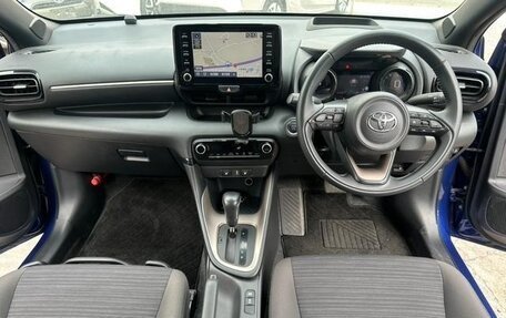 Toyota Yaris, 2021 год, 954 000 рублей, 9 фотография