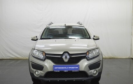Renault Sandero II рестайлинг, 2016 год, 650 000 рублей, 2 фотография