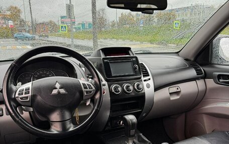 Mitsubishi Pajero Sport II рестайлинг, 2014 год, 1 850 000 рублей, 16 фотография