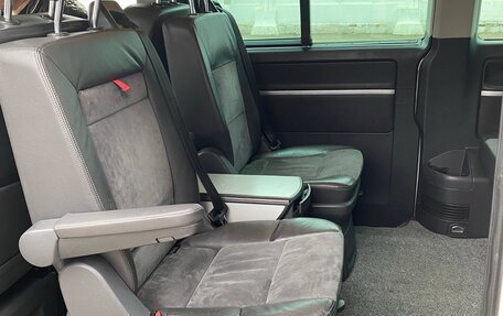 Volkswagen Multivan T5, 2008 год, 1 750 000 рублей, 10 фотография