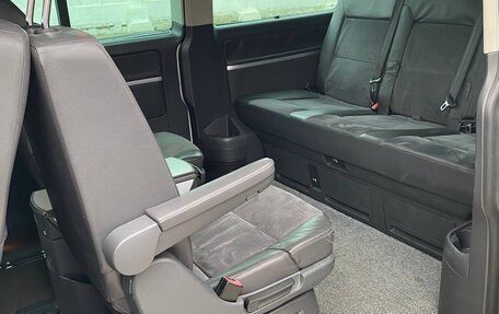 Volkswagen Multivan T5, 2008 год, 1 750 000 рублей, 11 фотография