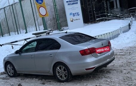 Volkswagen Jetta VI, 2011 год, 548 000 рублей, 4 фотография