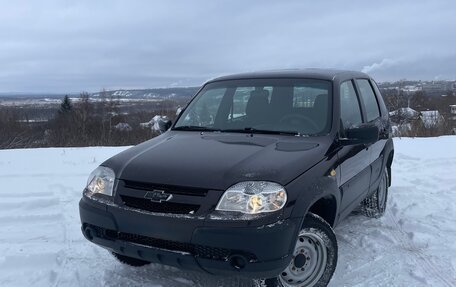 Chevrolet Niva I рестайлинг, 2018 год, 739 000 рублей, 2 фотография
