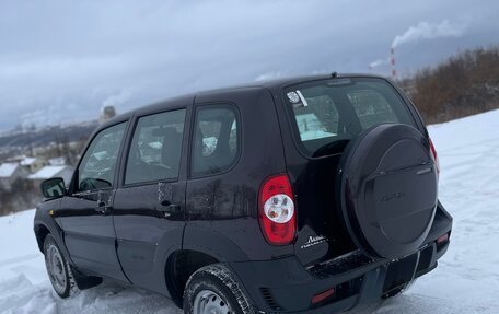 Chevrolet Niva I рестайлинг, 2018 год, 739 000 рублей, 7 фотография