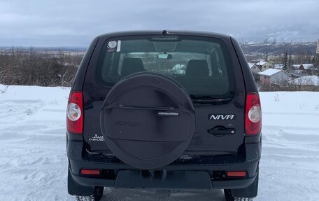 Chevrolet Niva I рестайлинг, 2018 год, 739 000 рублей, 5 фотография