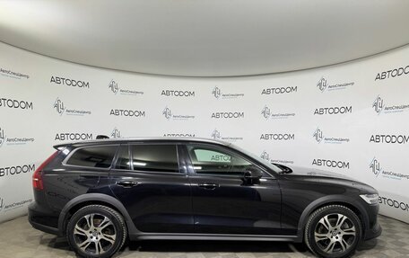 Volvo V60 Cross Country II, 2019 год, 2 975 000 рублей, 5 фотография