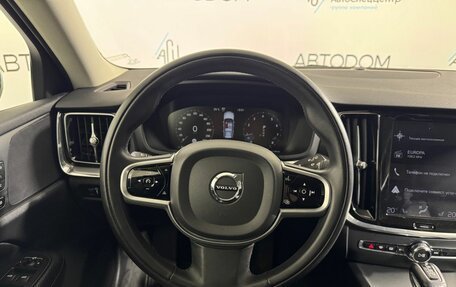Volvo V60 Cross Country II, 2019 год, 2 975 000 рублей, 12 фотография