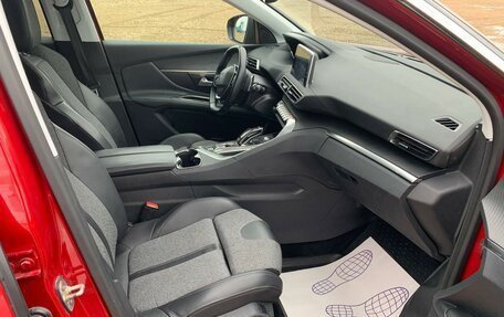 Peugeot 3008 II, 2019 год, 1 990 000 рублей, 14 фотография