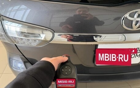 Toyota Wish II, 2012 год, 1 599 000 рублей, 25 фотография