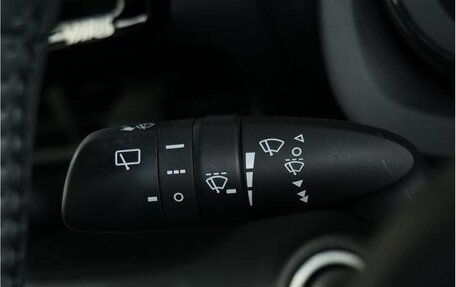 Toyota Yaris, 2022 год, 1 440 000 рублей, 15 фотография