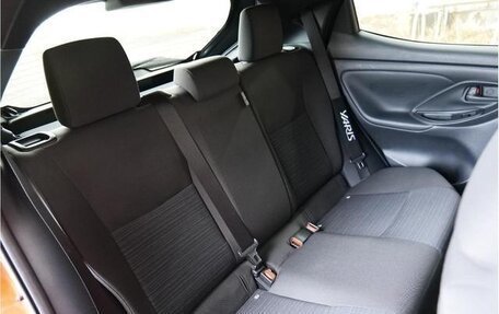 Toyota Yaris, 2022 год, 1 440 000 рублей, 25 фотография