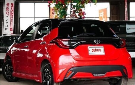 Toyota Yaris, 2022 год, 1 440 000 рублей, 28 фотография