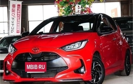 Toyota Yaris, 2022 год, 1 440 000 рублей, 29 фотография