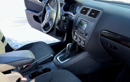 Volkswagen Jetta VI, 2014 год, 980 000 рублей, 11 фотография