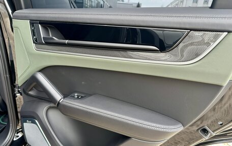 Porsche Cayenne III, 2024 год, 27 000 000 рублей, 22 фотография