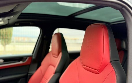 Porsche Cayenne III, 2025 год, 18 300 000 рублей, 16 фотография