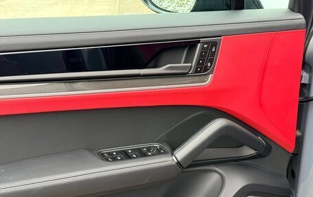 Porsche Cayenne III, 2025 год, 18 300 000 рублей, 17 фотография