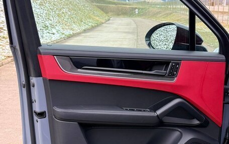 Porsche Cayenne III, 2025 год, 18 300 000 рублей, 14 фотография