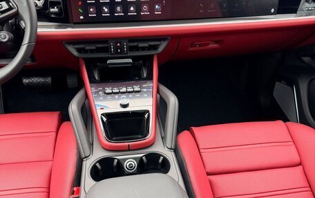 Porsche Cayenne III, 2025 год, 18 300 000 рублей, 11 фотография