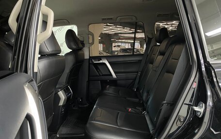 Toyota Land Cruiser Prado 150 рестайлинг 2, 2021 год, 7 150 000 рублей, 22 фотография