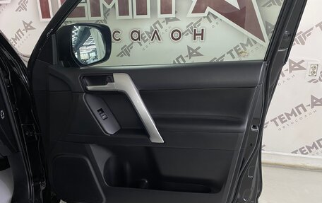 Toyota Land Cruiser Prado 150 рестайлинг 2, 2021 год, 7 150 000 рублей, 17 фотография