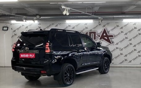 Toyota Land Cruiser Prado 150 рестайлинг 2, 2021 год, 7 150 000 рублей, 14 фотография