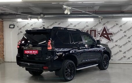 Toyota Land Cruiser Prado 150 рестайлинг 2, 2021 год, 7 150 000 рублей, 15 фотография