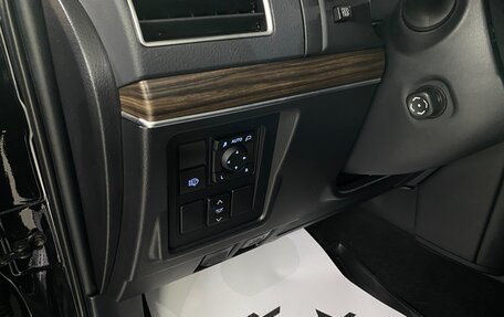 Toyota Land Cruiser Prado 150 рестайлинг 2, 2021 год, 7 150 000 рублей, 29 фотография