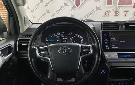 Toyota Land Cruiser Prado 150 рестайлинг 2, 2021 год, 7 150 000 рублей, 28 фотография