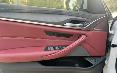 BMW 5 серия, 2023 год, 5 450 050 рублей, 11 фотография