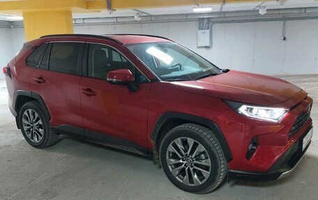 Toyota RAV4, 2021 год, 4 290 000 рублей, 3 фотография