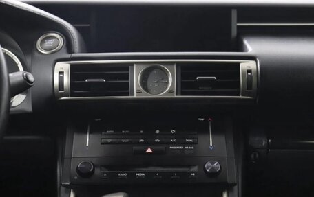 Lexus IS III, 2013 год, 2 200 000 рублей, 3 фотография