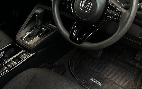 Honda Vezel, 2021 год, 2 448 000 рублей, 32 фотография