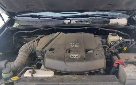 Toyota Land Cruiser Prado 120 рестайлинг, 2006 год, 3 250 000 рублей, 13 фотография