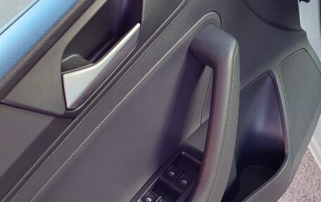 Volkswagen Polo VI (EU Market), 2022 год, 2 200 000 рублей, 23 фотография