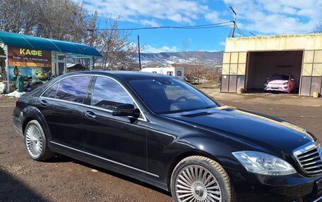 Mercedes-Benz S-Класс, 2013 год, 2 300 000 рублей, 2 фотография