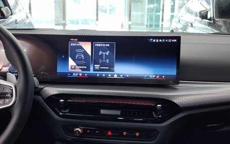 BMW 4 серия, 2025 год, 5 590 000 рублей, 15 фотография