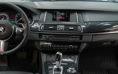 BMW 5 серия, 2016 год, 1 790 000 рублей, 10 фотография