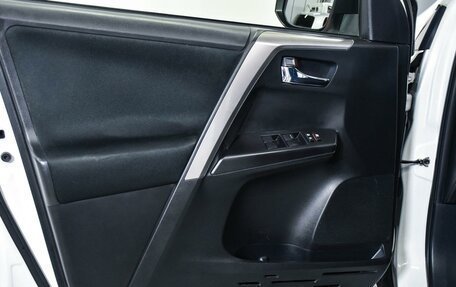 Toyota RAV4, 2016 год, 2 399 000 рублей, 22 фотография