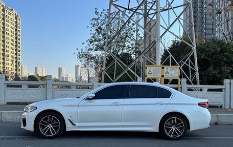 BMW 5 серия, 2022 год, 4 875 050 рублей, 5 фотография