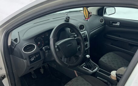 Ford Focus II рестайлинг, 2005 год, 310 000 рублей, 6 фотография