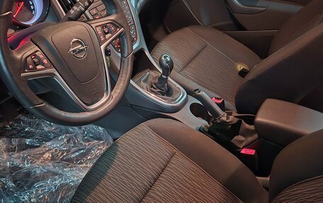 Opel Astra J, 2015 год, 1 390 000 рублей, 5 фотография