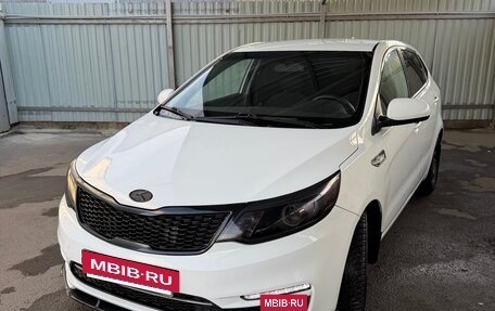 KIA Rio III рестайлинг, 2015 год, 1 099 000 рублей, 3 фотография