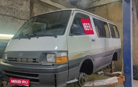 Toyota HiAce, 1998 год, 950 000 рублей, 15 фотография