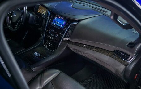 Cadillac Escalade IV, 2015 год, 3 700 000 рублей, 13 фотография