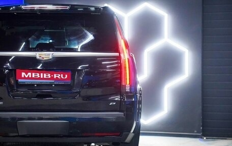 Cadillac Escalade IV, 2015 год, 3 700 000 рублей, 23 фотография