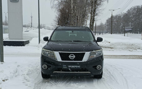 Nissan Pathfinder, 2015 год, 1 900 000 рублей, 2 фотография